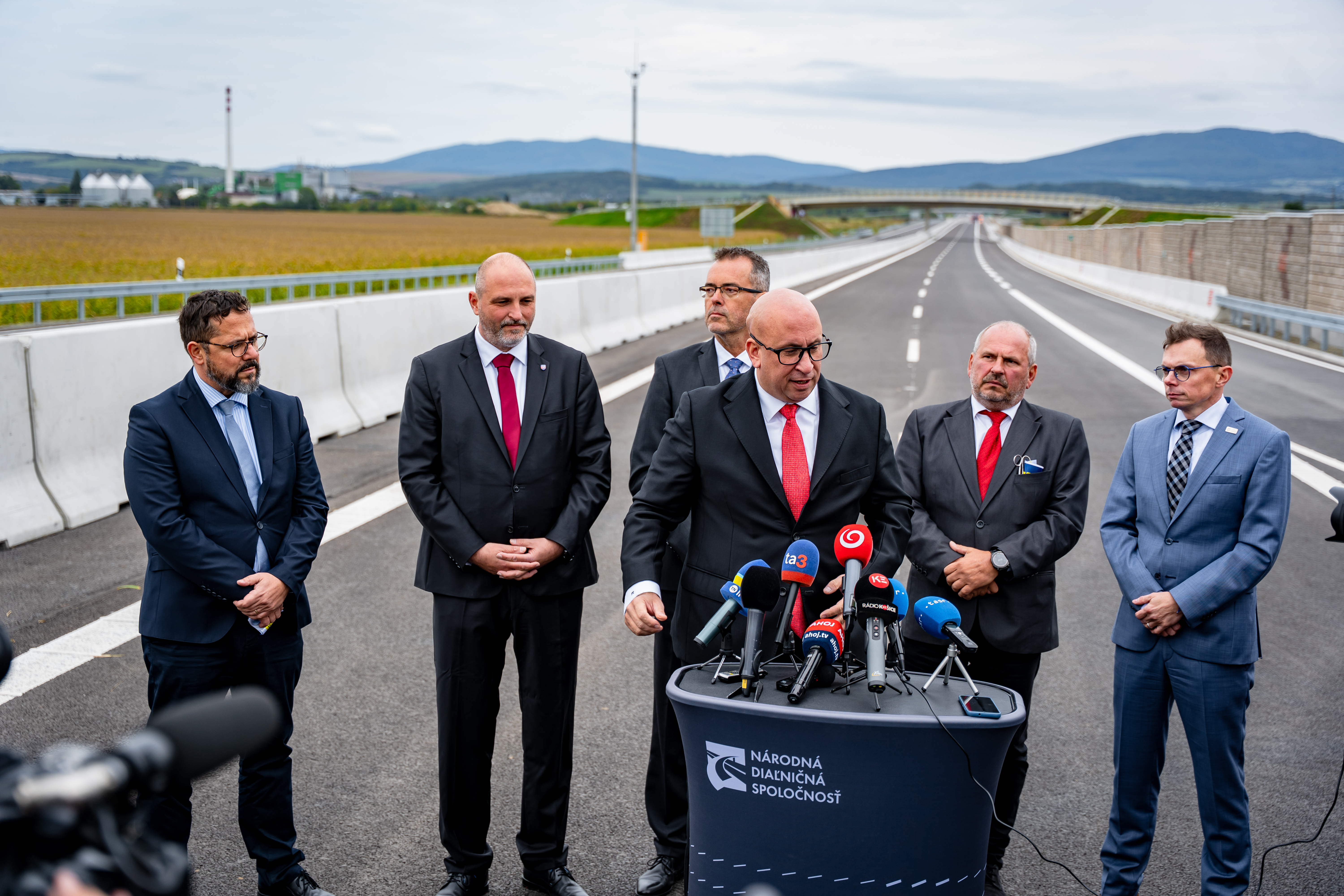 Slavnostne otvorenia useku rychlostnej cesty R2 Kosice, Saca  Kosicke Olsany II. usek -55